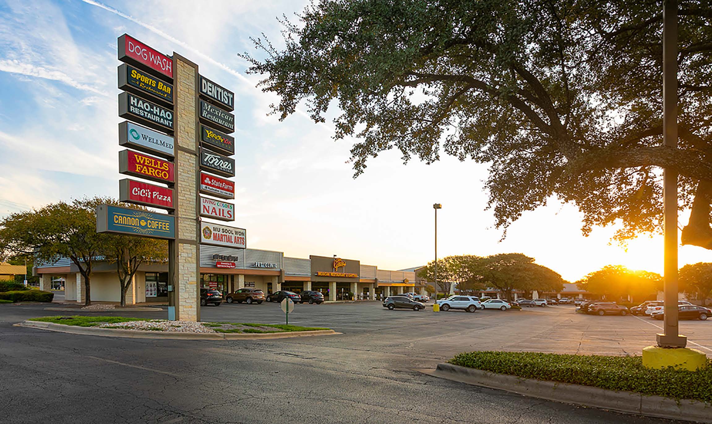 Towne Square | Austin, TX — 1901 W William Cannon Dr, Austin, TX, 78745