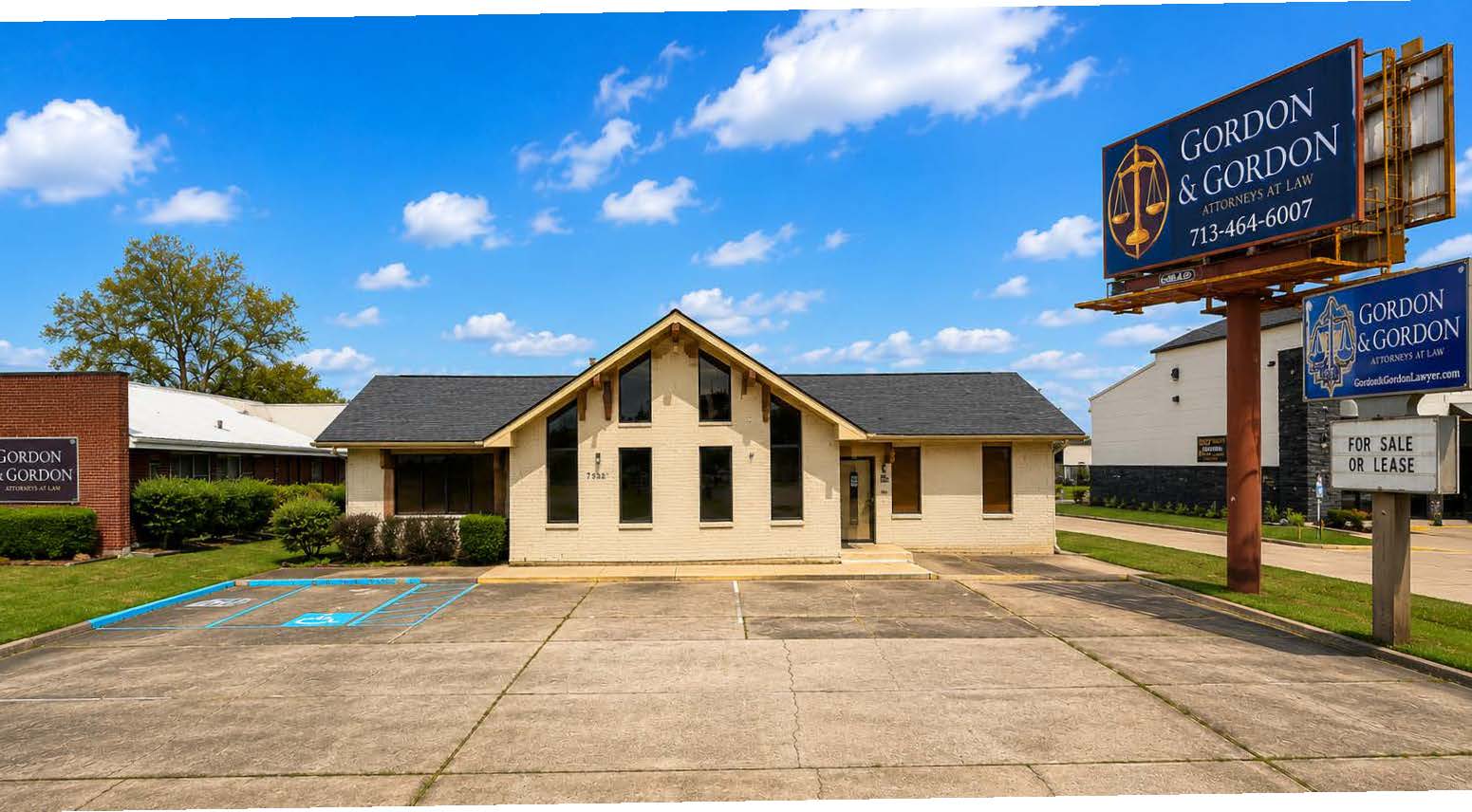 Turnkey Office Space for Sale or Lease — 2118 Airline Drive, Bossier City, LA, 71111